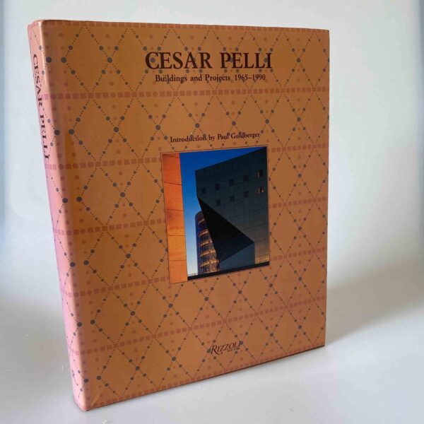 Mario Gandelsonas: Cesar Pelli - Buildings and Projects