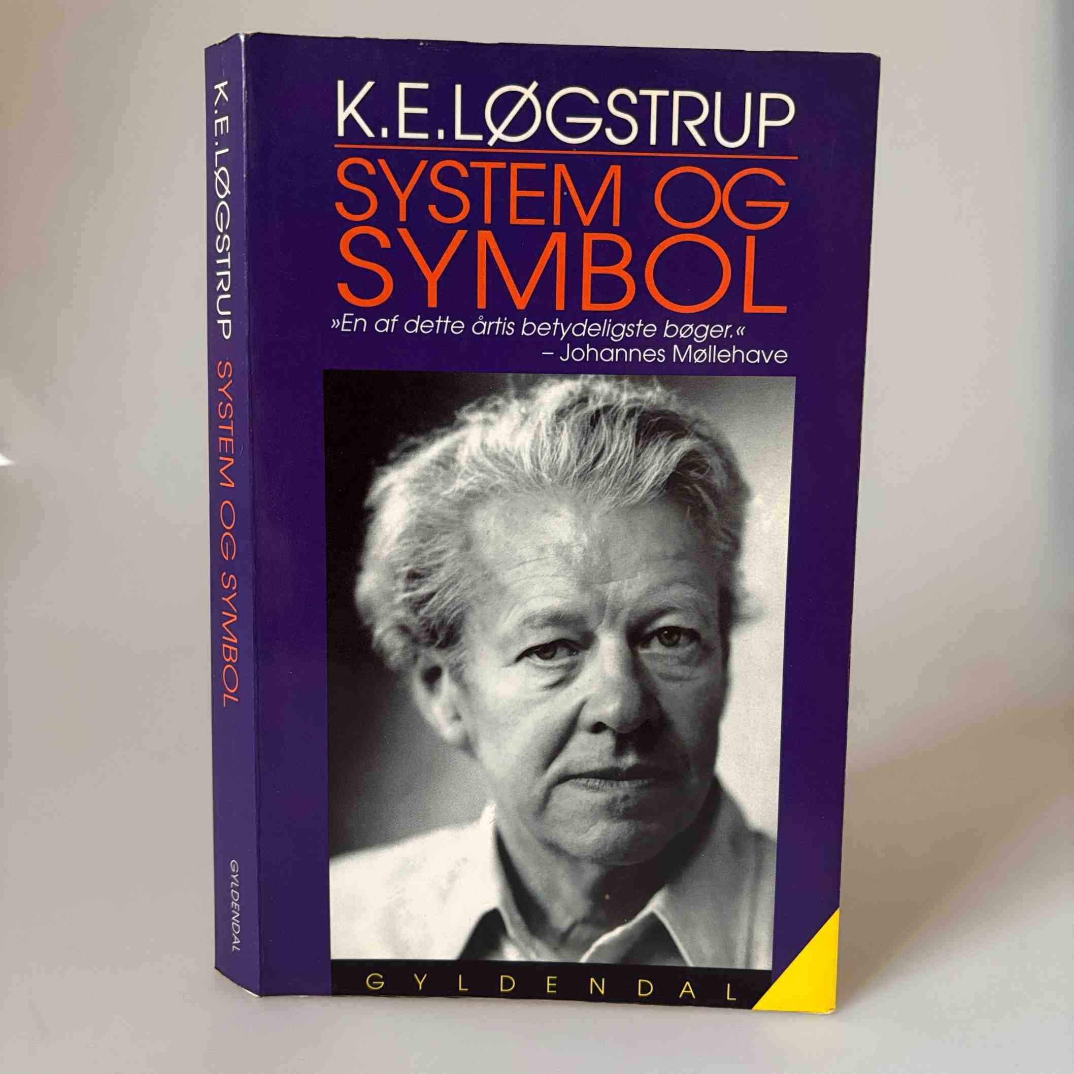 K. E. Løgstrup - System og symbol | Køb brugt her - BogGaragen.dk