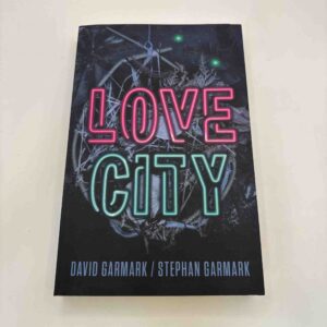 David og Stephan Garmark: Love city - roman - med dedikation