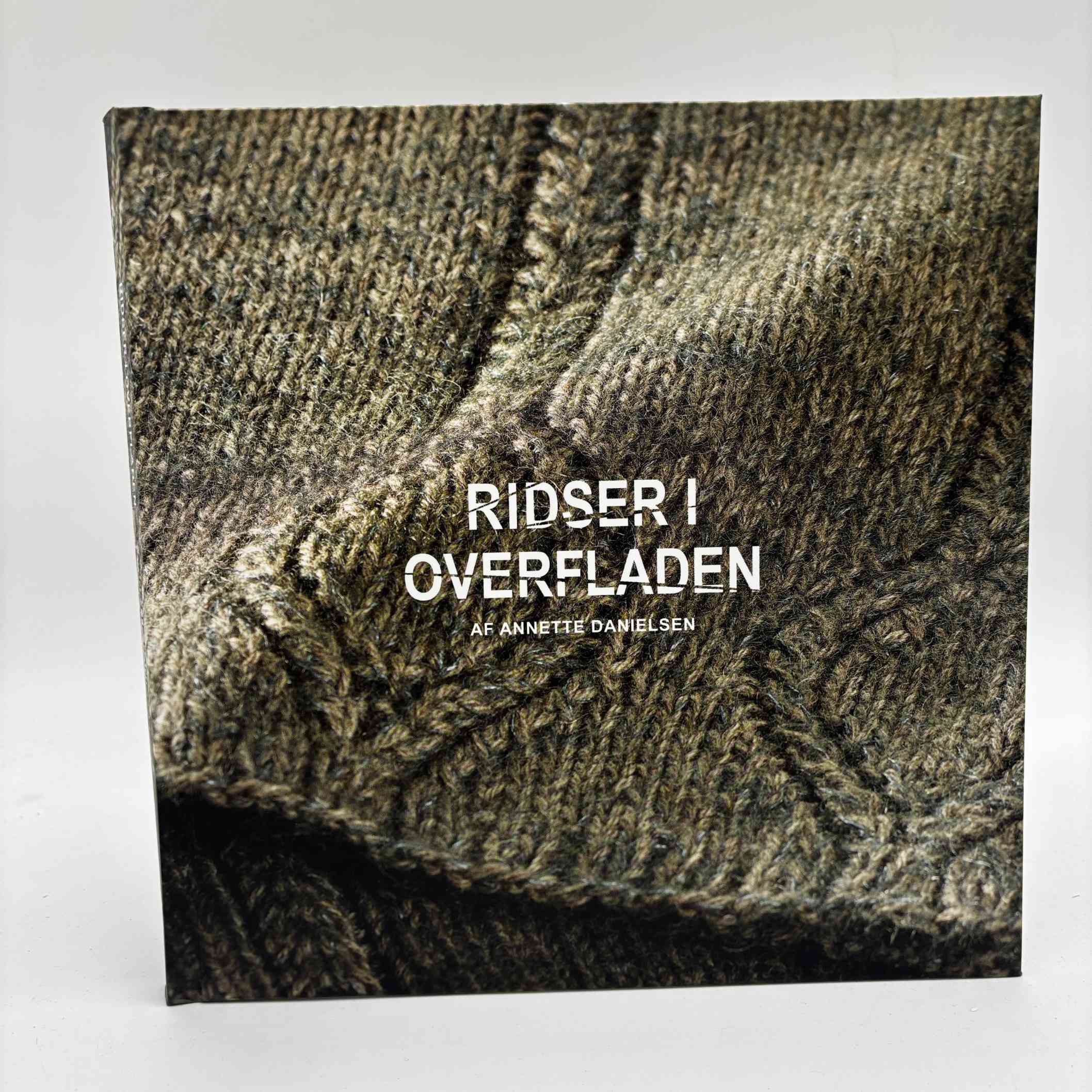 Annette Danielsen: Ridser i overfladen