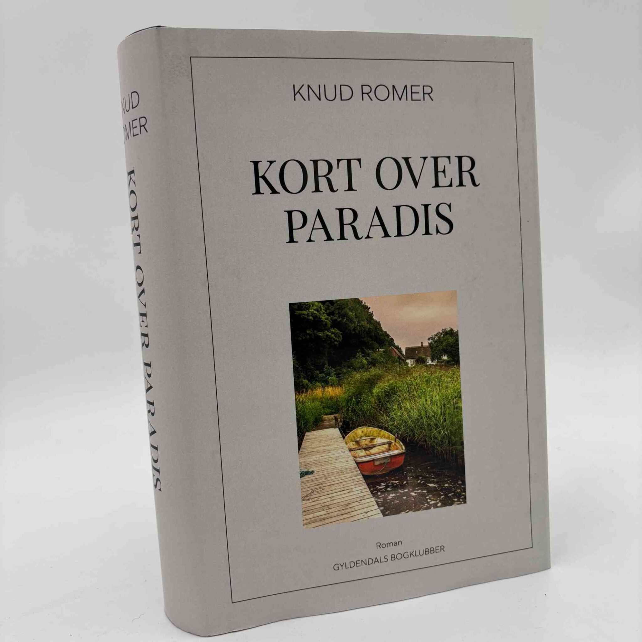 Knud Romer: Kort over paradis - roman | Køb brugt her - BogGaragen.dk