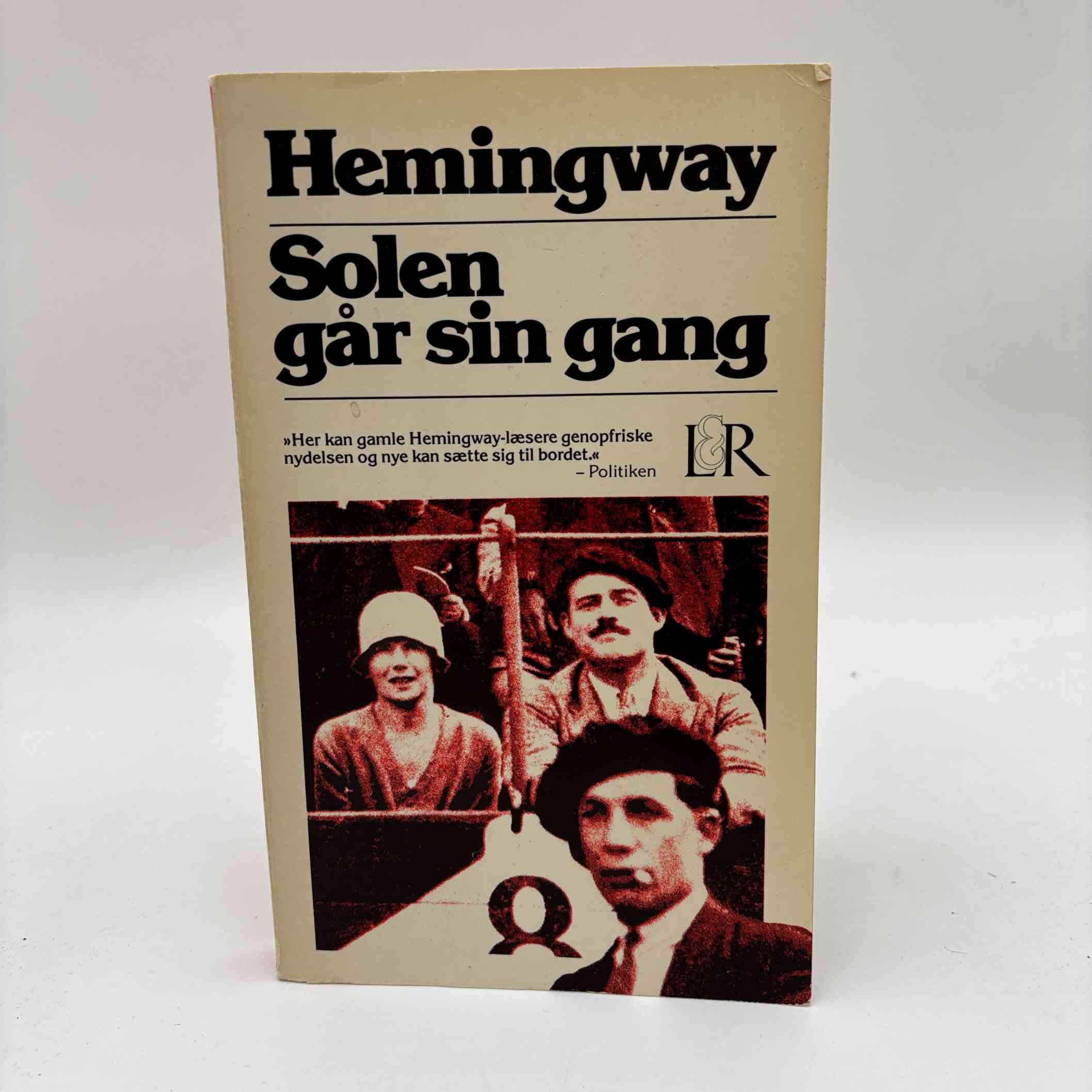 Ernest Hemingway: Solen går sin gang - roman