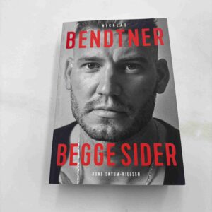 Nicklas Bendtner - Begge sider