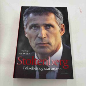 Thor Viksveen: Stoltenberg - folkehelt og statsmand