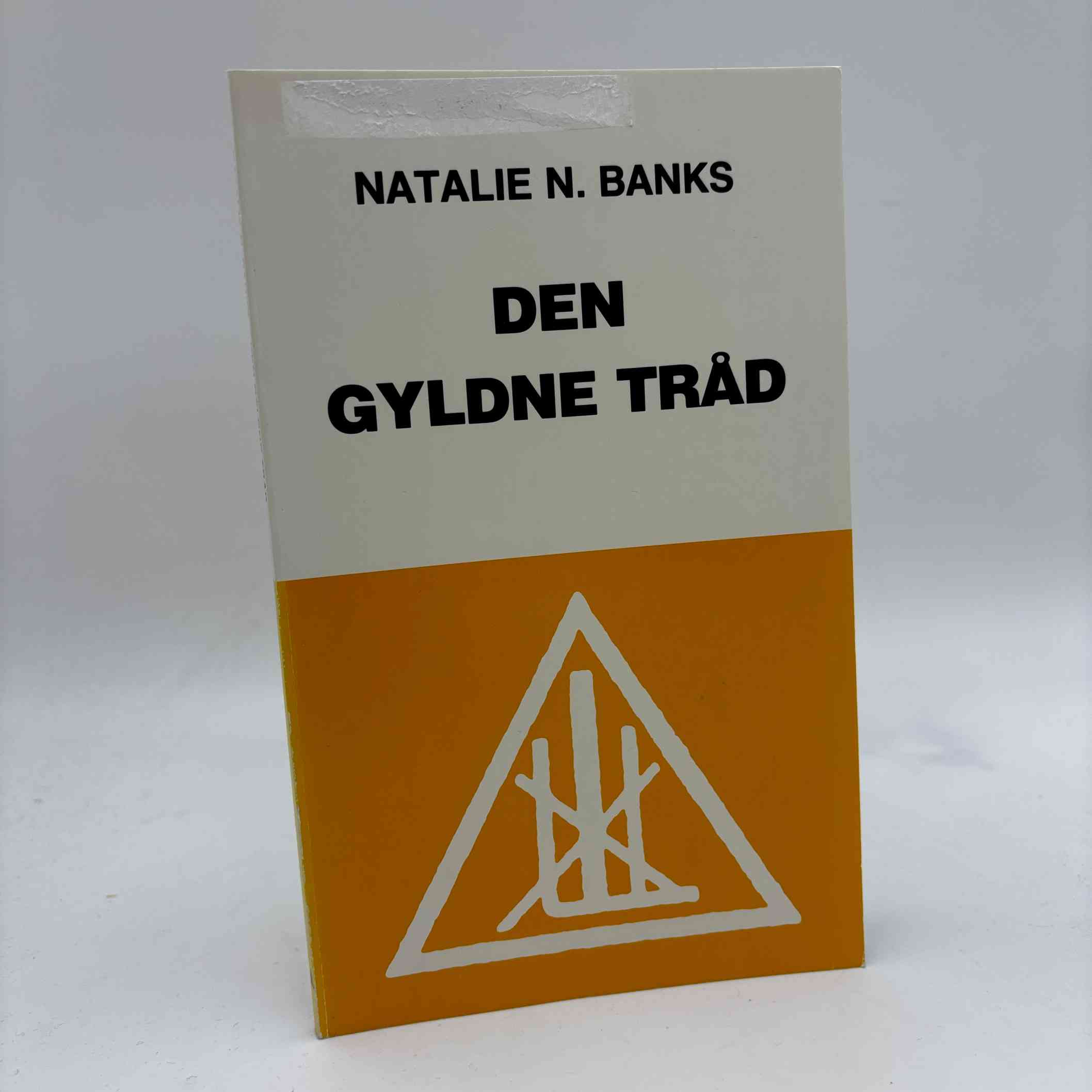Natalie N. Banks: Den gyldne tråd